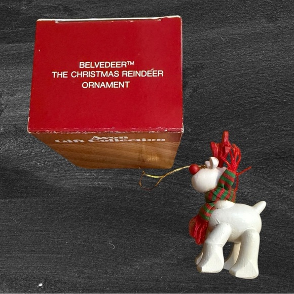 Vintage Avon Belvedere Christmas Reindeer Ornament 1987 - Picture 2 of 4
